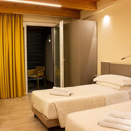 Krino' Cafe 3*
